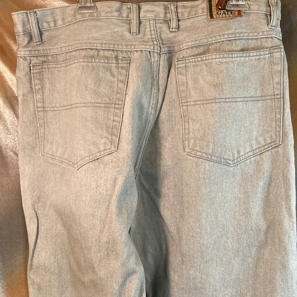 Vintage light gray 40” waist acid washed 90’s pleated jeans. Gate Jeans original - Picture 4 of 7